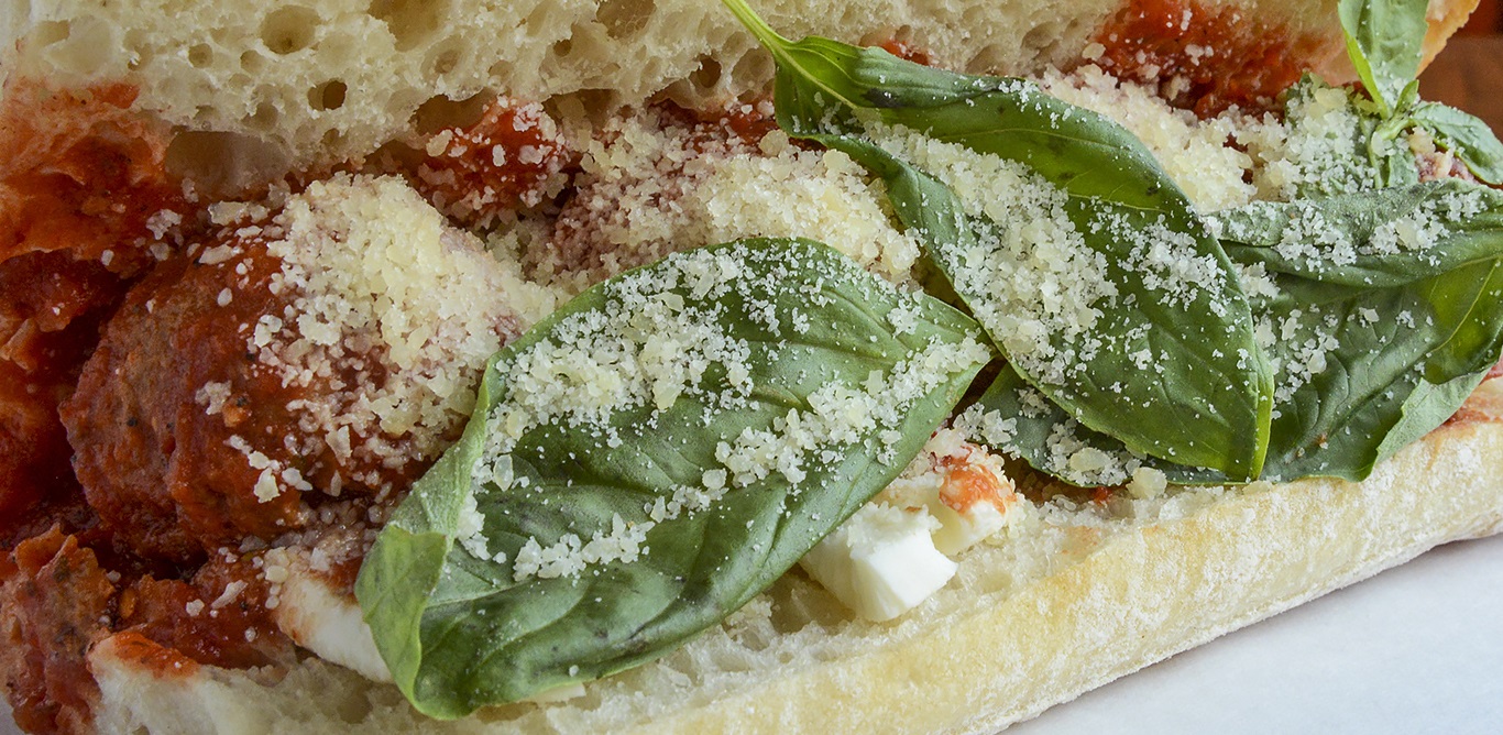 DB3 Small Batch Donuts & Hand Stuffed Grinders Evanston